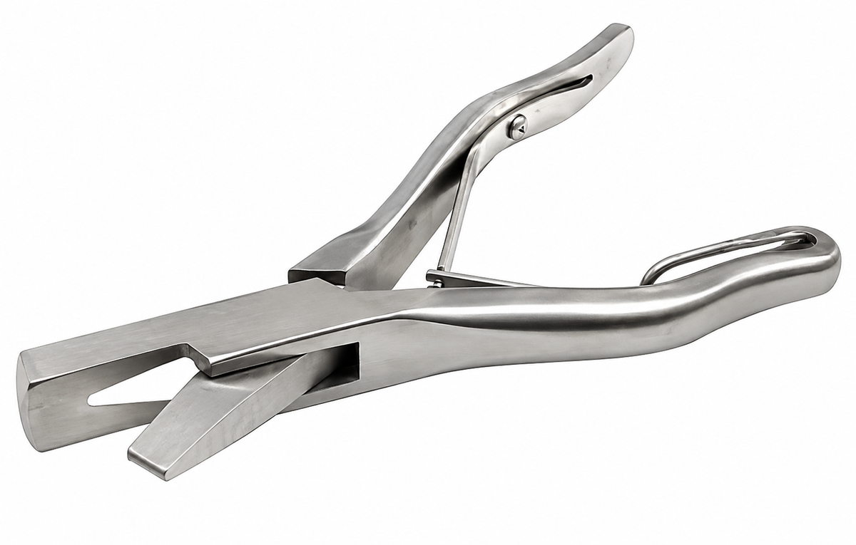 15 cm veterinary ear notcher for livestock identification and animal management