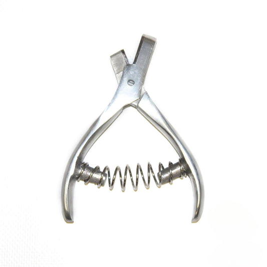 Veterinary cutter for precision cutting during animal care procedures