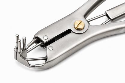 Elastrator Stainless Steel expandable prong close-up detail